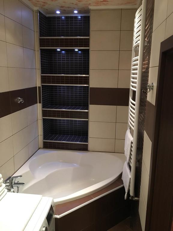 Leo Apartment บราติสลาวา ภายนอก รูปภาพ