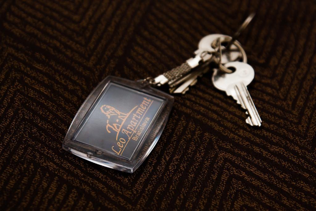 Leo Apartment บราติสลาวา ภายนอก รูปภาพ