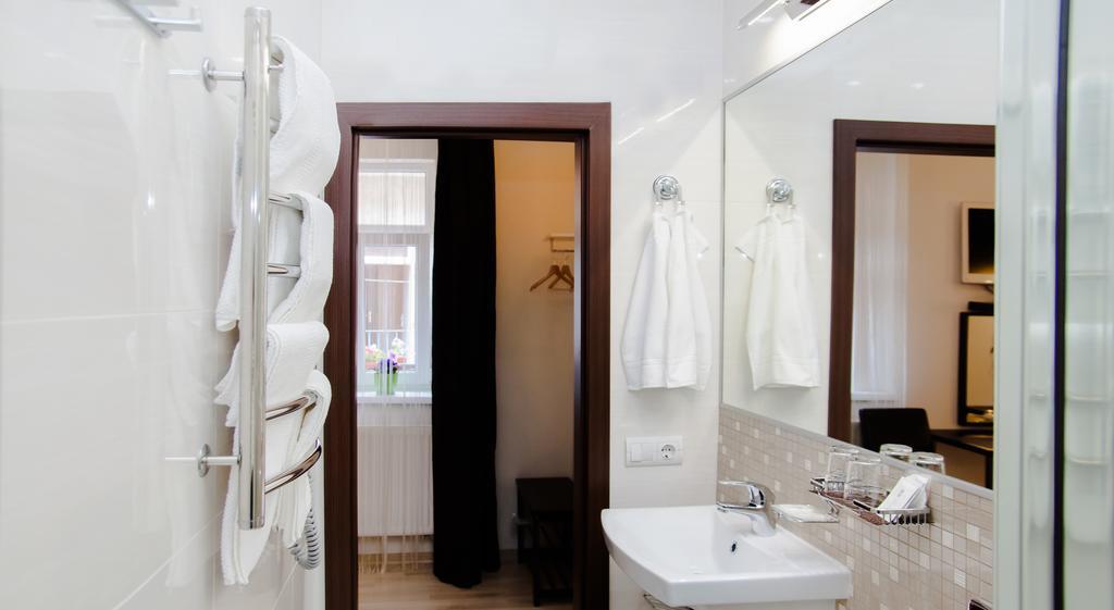 Leo Apartment บราติสลาวา ภายนอก รูปภาพ
