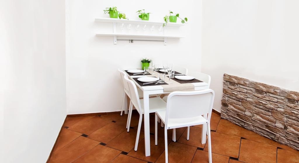 Leo Apartment บราติสลาวา ภายนอก รูปภาพ