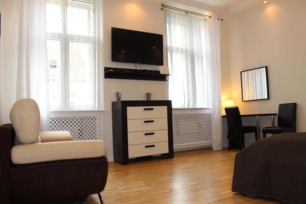 Leo Apartment บราติสลาวา ภายนอก รูปภาพ