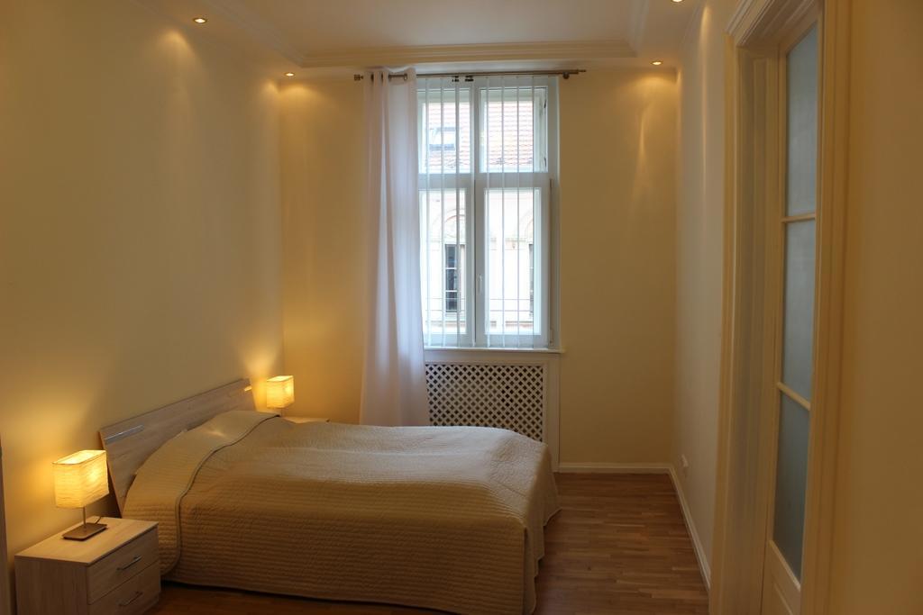 Leo Apartment บราติสลาวา ภายนอก รูปภาพ
