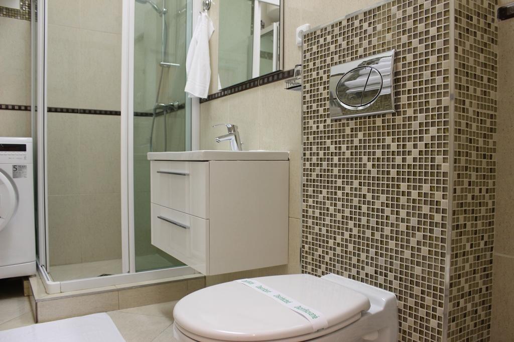 Leo Apartment บราติสลาวา ภายนอก รูปภาพ